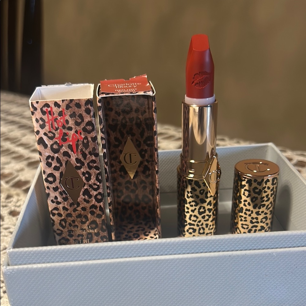 Charlotte Tilbury Hot Lips Red Hot Susan Lipstick